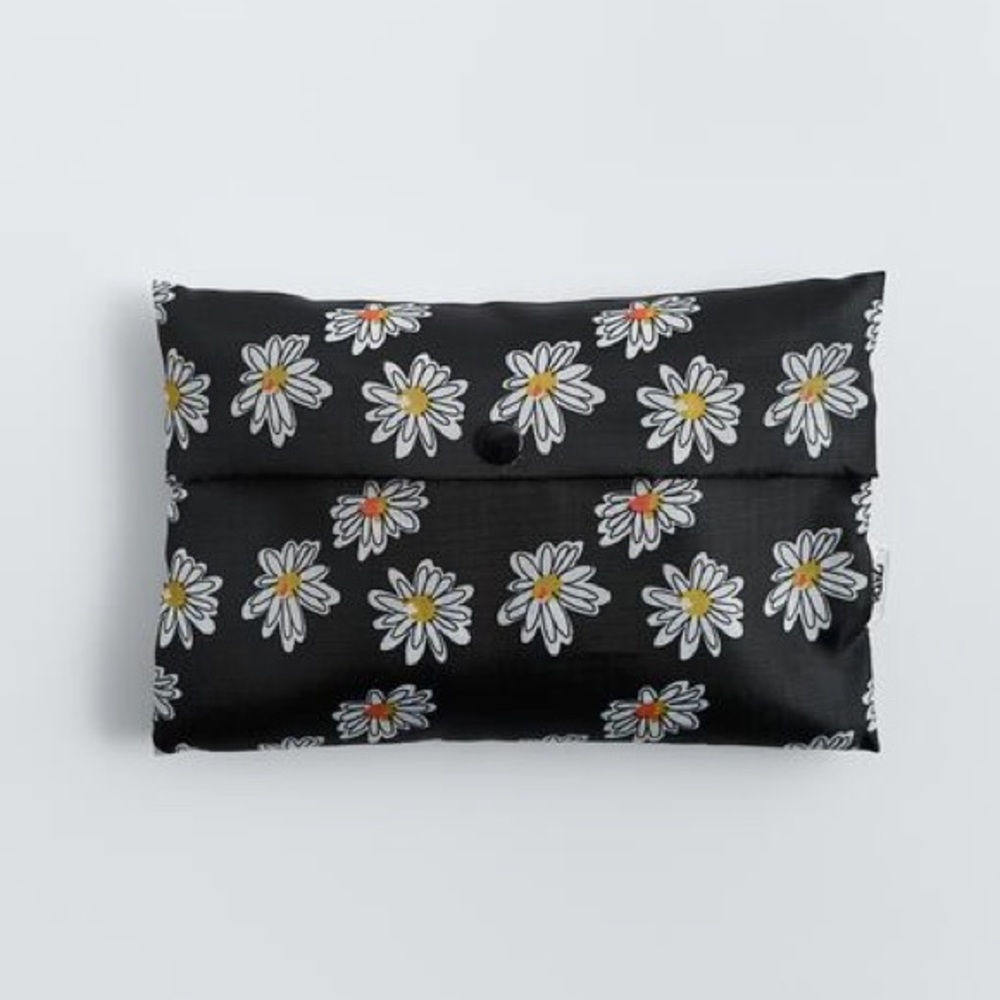 Zara PACK OF 2 PRINTED BAGS - Picture 4 of 12